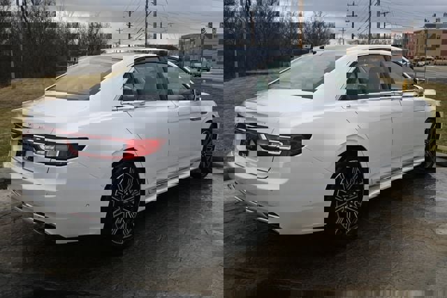 Used 2017 Lincoln Continental Reserve w/ Technology Package image 5