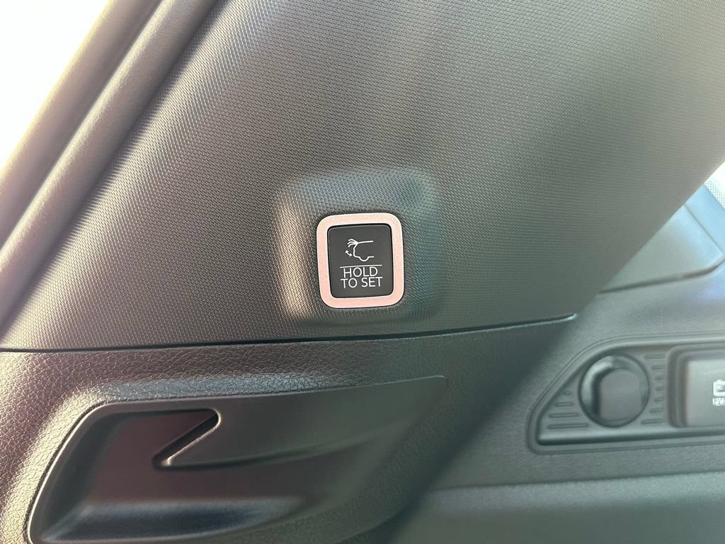 New 2026 Jeep Grand Cherokee Limited AWD/4WD image 18