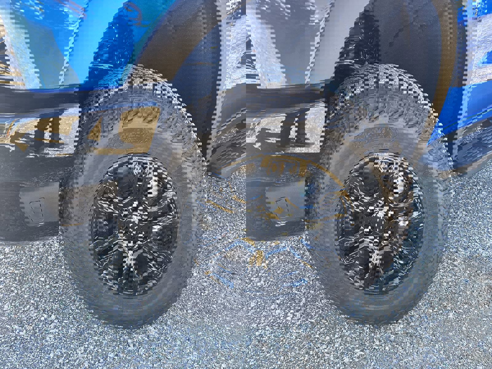 Used 2025 Chevrolet Silverado 1500 ZR2 w/ Technology Package image 13