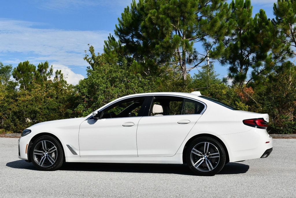 Used 2021 BMW 540i xDrive w/ Premium Package AWD/4WD image 4