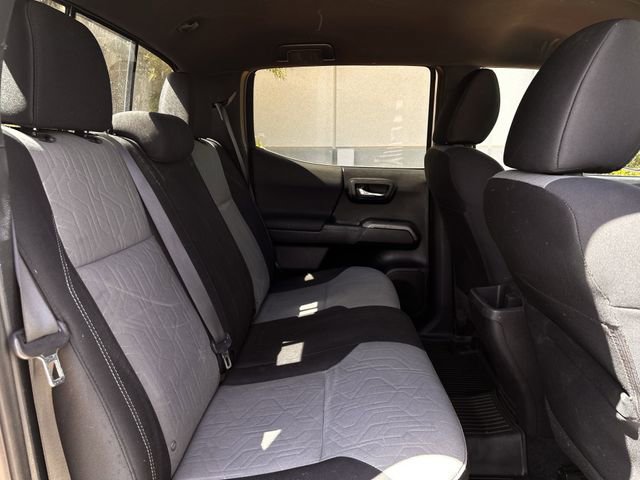 Used 2021 Toyota Tacoma TRD Off-Road image 29