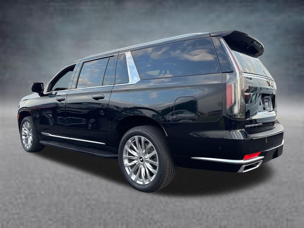 Used 2022 Cadillac Escalade ESV Premium Luxury w/ LPO, Floor Liner Package AWD/4WD image 5