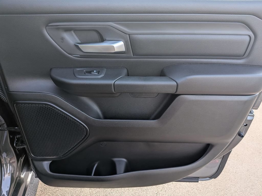 New 2026 RAM 1500 Express AWD/4WD image 28