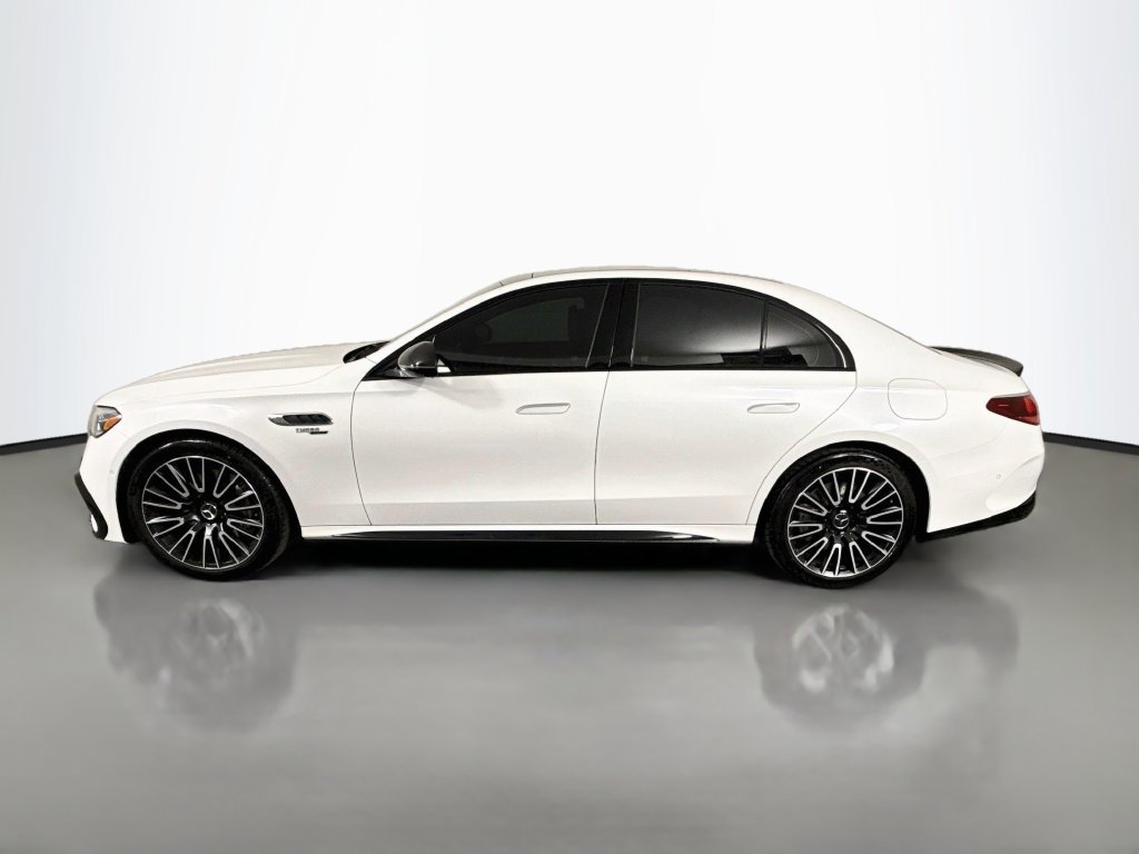 Used 2026 Mercedes-Benz E 53 AMG e 4MATIC Sedan w/ Driver Assistance Package image 4