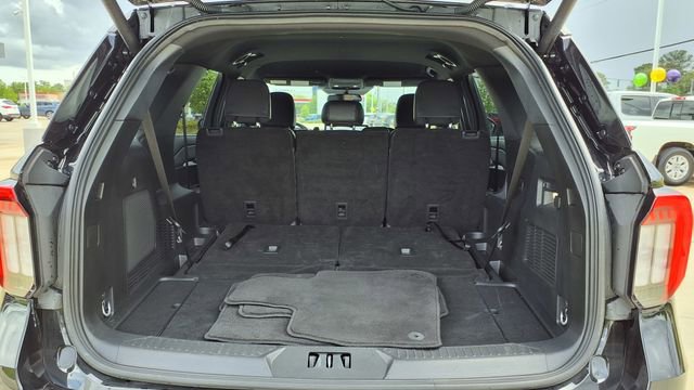 Used 2025 Ford Explorer ST-Line w/ ST-Line Street Pack image 14