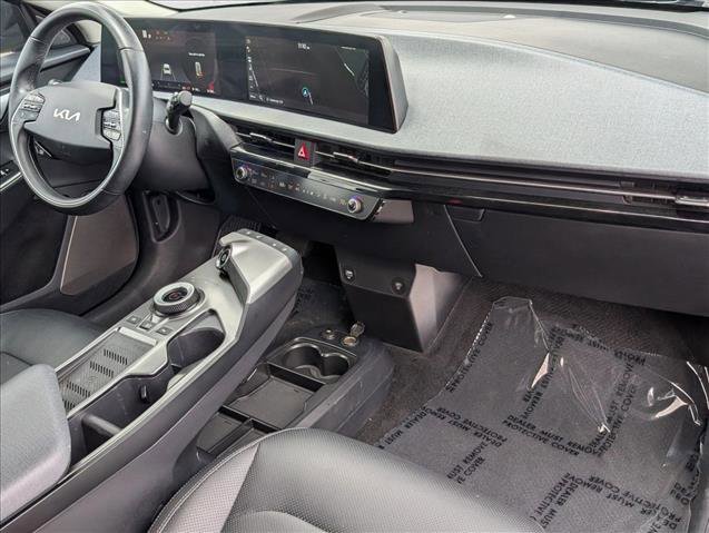 Used 2022 Kia EV6 Wind RWD image 21