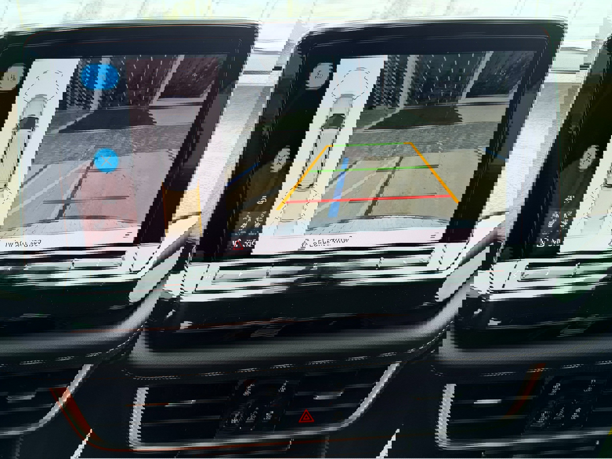 New 2026 Volkswagen Atlas SE image 21