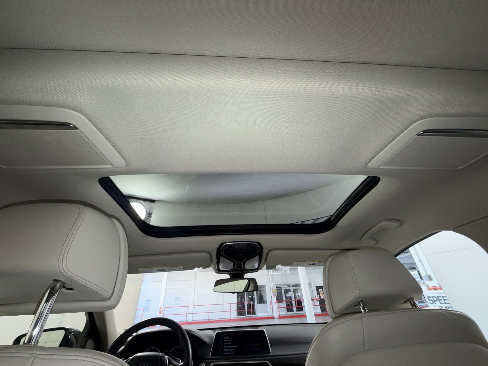 Used 2017 BMW 740i xDrive image 24