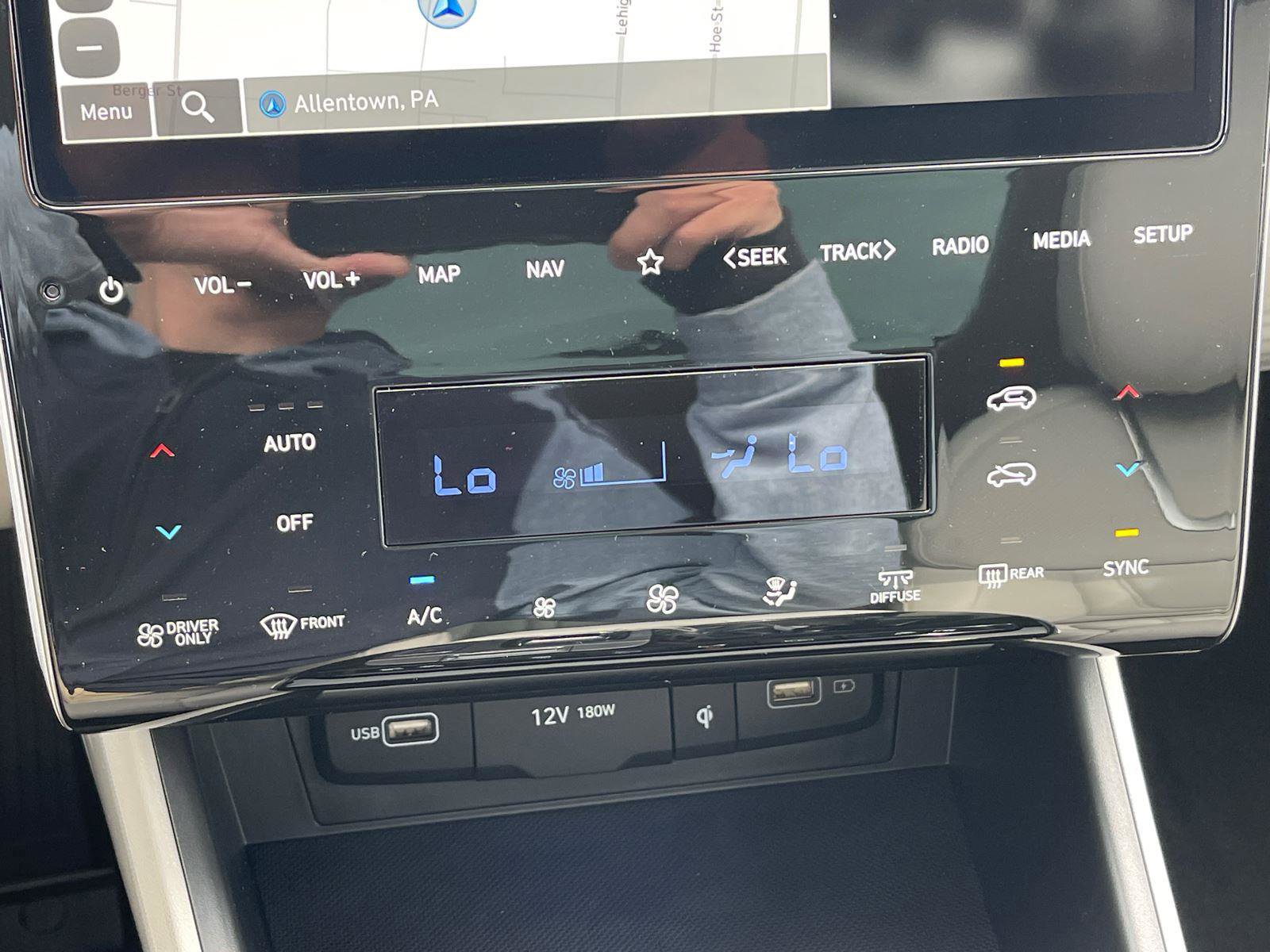 Certified 2024 Hyundai Tucson Limited image 23