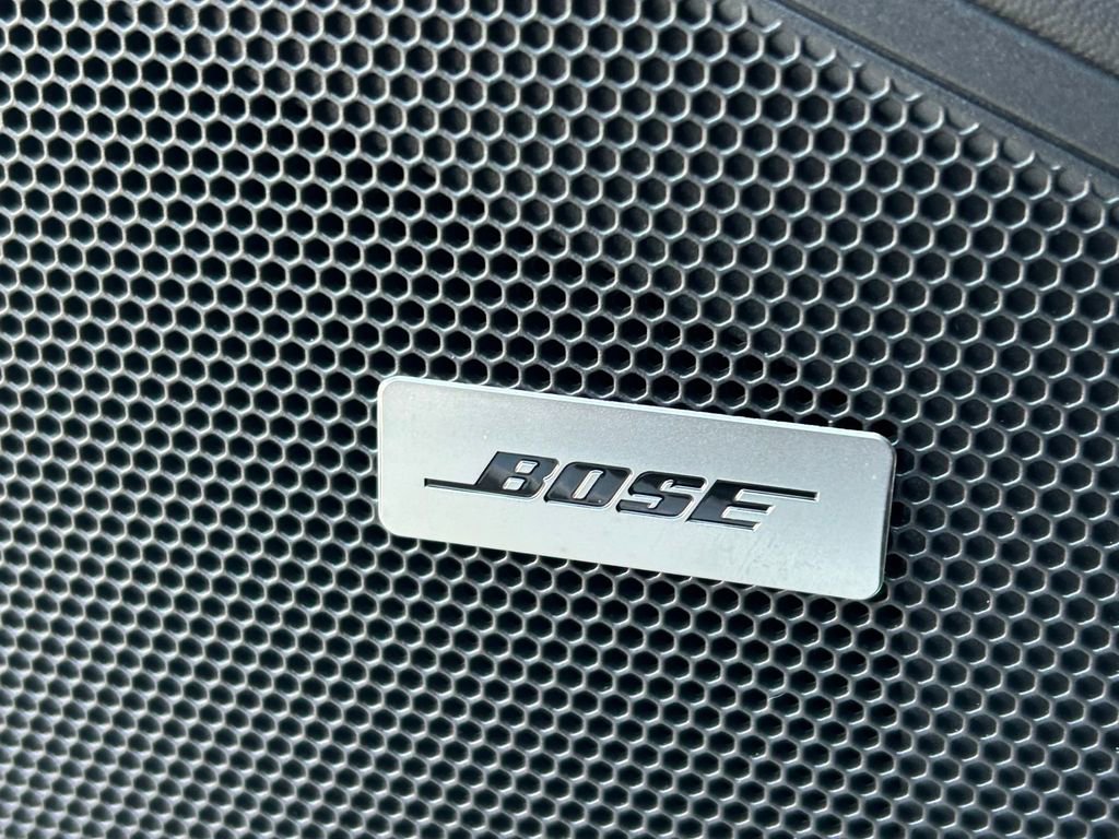 Used 2025 Porsche Cayenne GTS AWD/4WD image 33