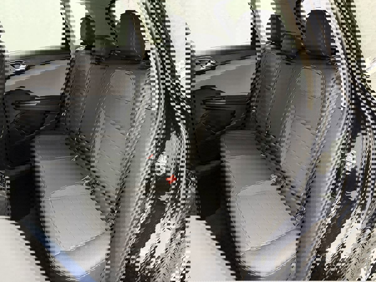 Used 2024 Volkswagen Taos SE FWD image 25