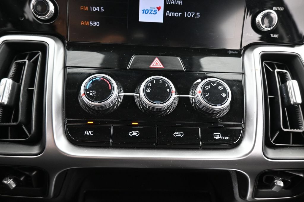 Used 2023 Kia Sorento LX FWD image 24