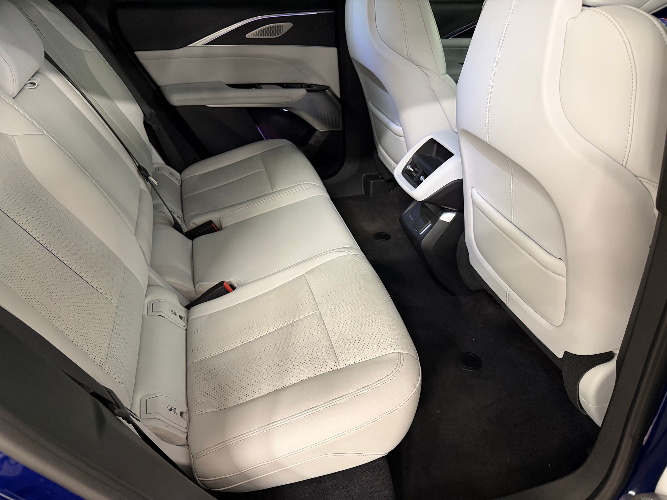 Certified 2024 Cadillac Lyriq Sport RWD image 44
