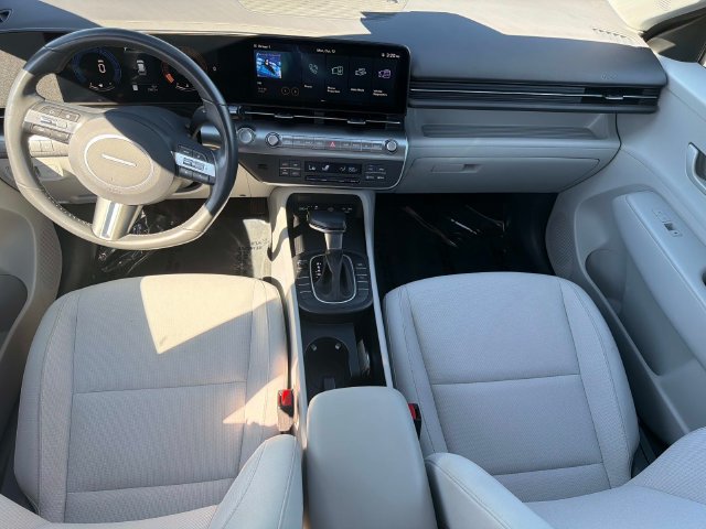 Used 2025 Hyundai Kona SEL FWD image 13