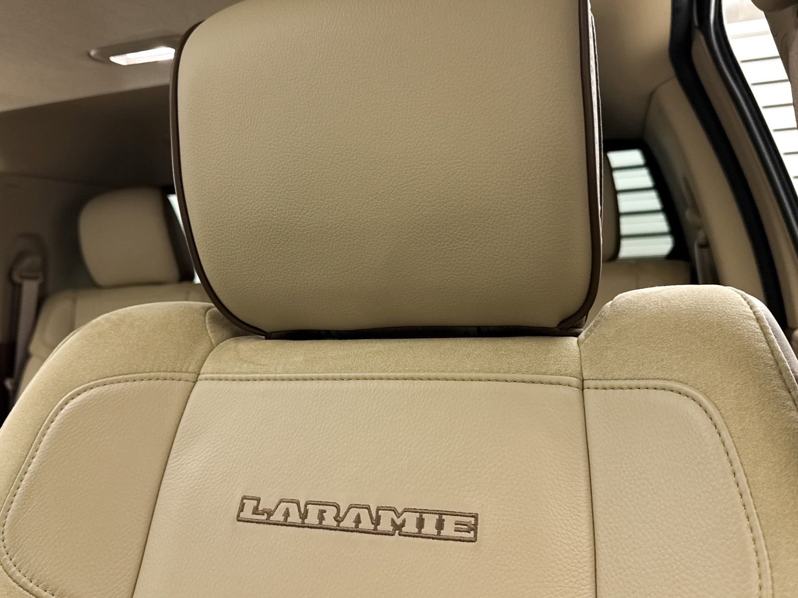 Used 2021 RAM 3500 Laramie AWD/4WD image 4