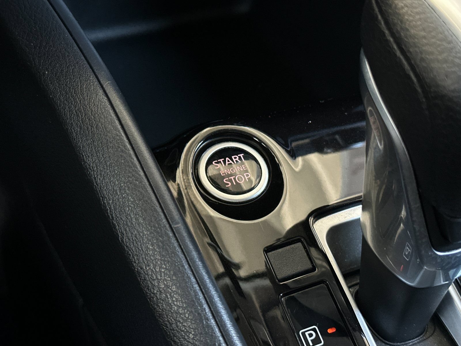Used 2021 Nissan Kicks S FWD image 20