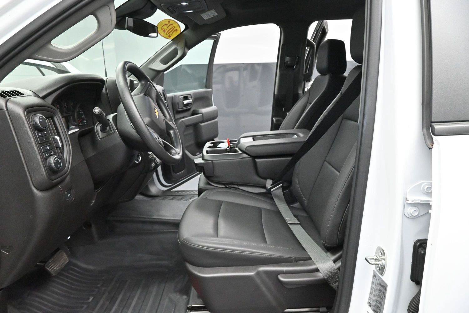 Used 2025 Chevrolet Silverado 2500 W/T w/ WT Convenience Package AWD/4WD image 12