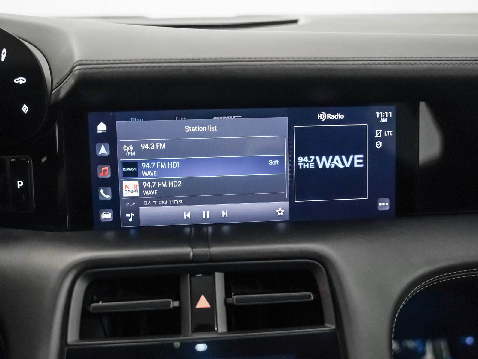 Certified 2023 Porsche Taycan image 21