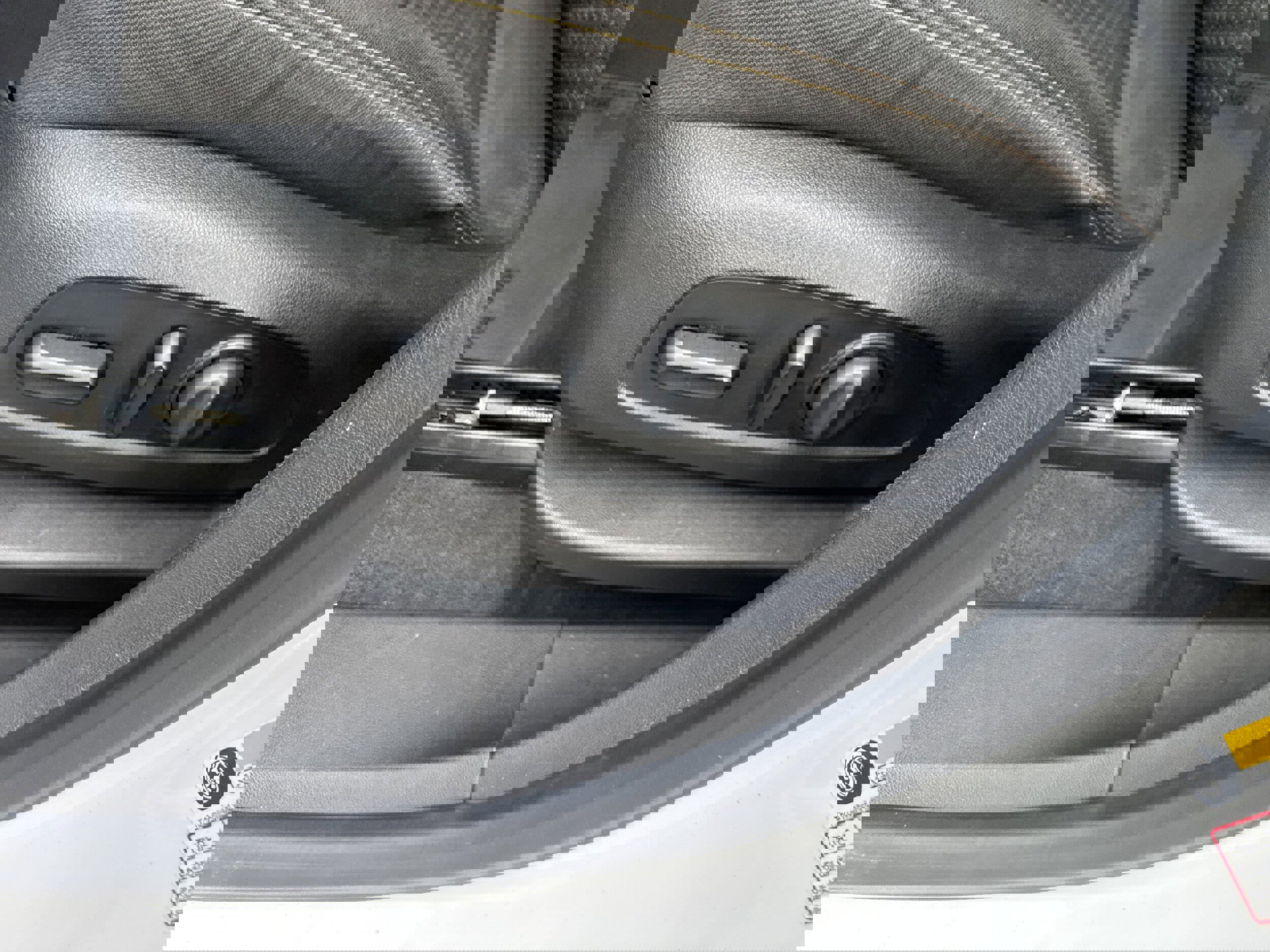 Used 2019 GMC Terrain SLE w/ Driver Convenience Package image 4