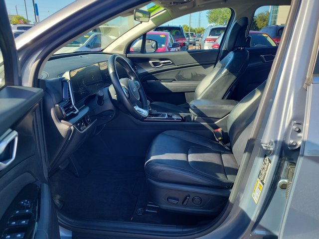Used 2025 Kia Sportage EX w/ Premium Package FWD image 16