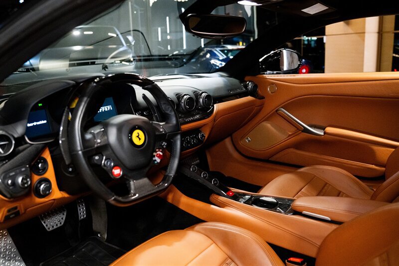 Used 2014 Ferrari F12 Berlinetta RWD image 17