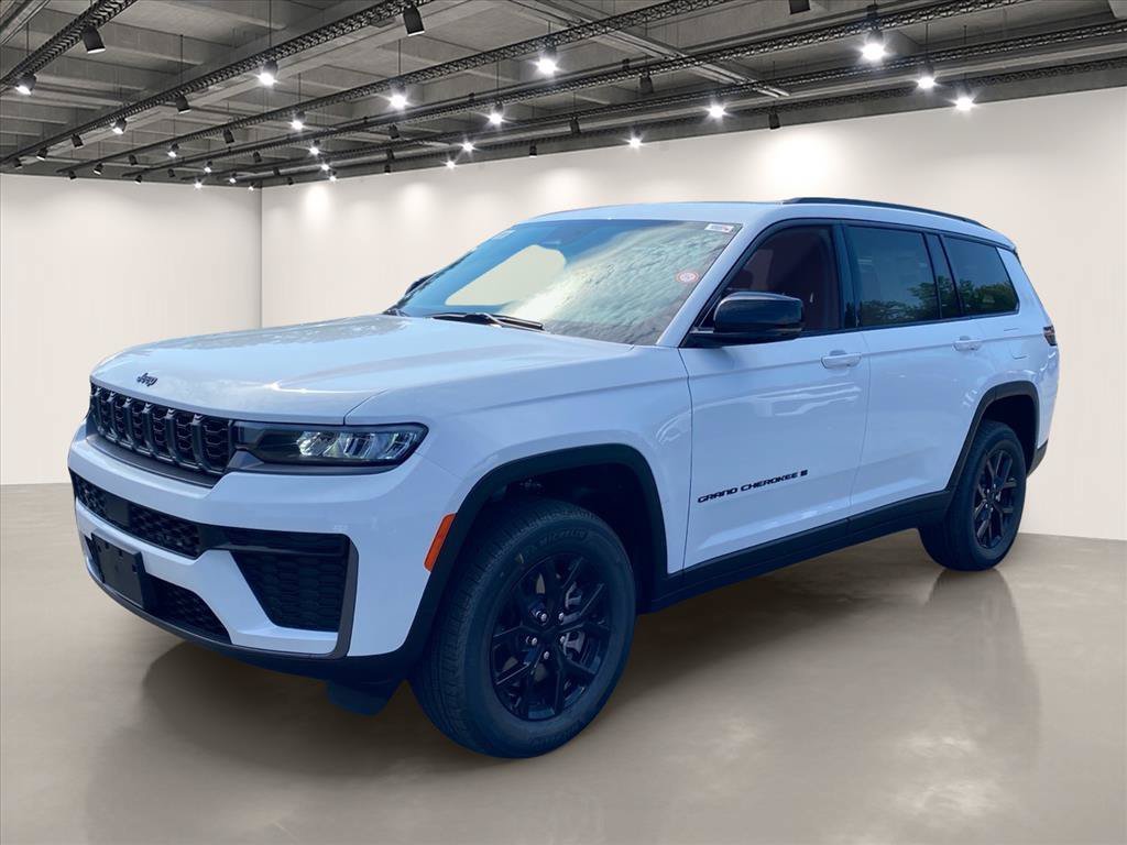 New 2026 Jeep Grand Cherokee L 4WD image 2