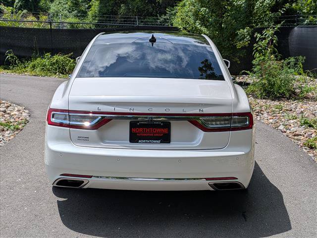 Used 2018 Lincoln Continental Reserve AWD/4WD image 4