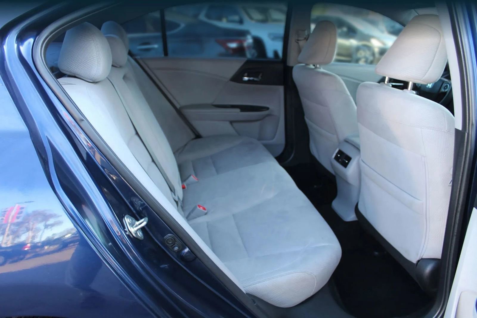 Used 2016 Honda Accord EX image 11