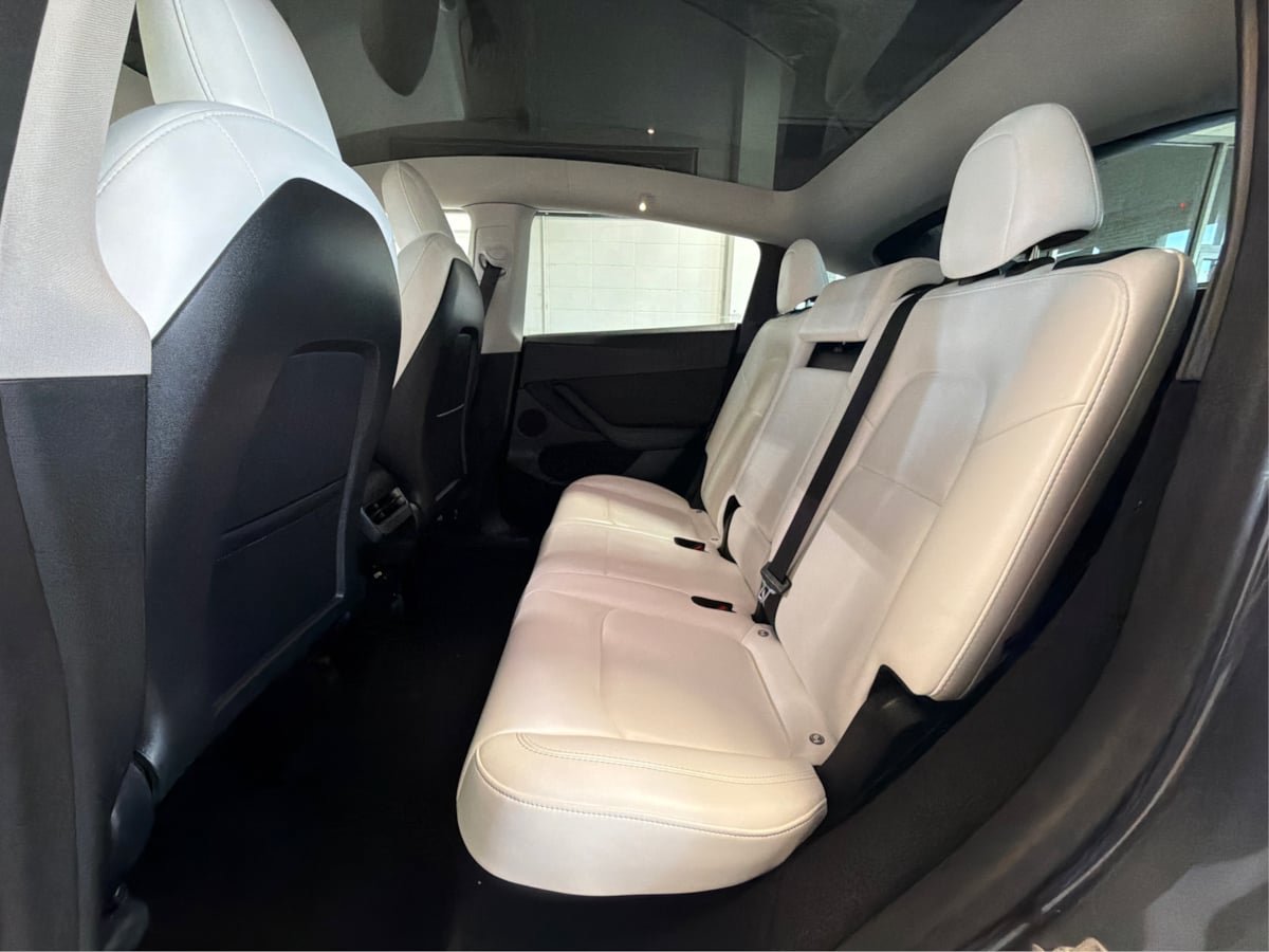 Used 2023 Tesla Model Y Long Range AWD/4WD image 10