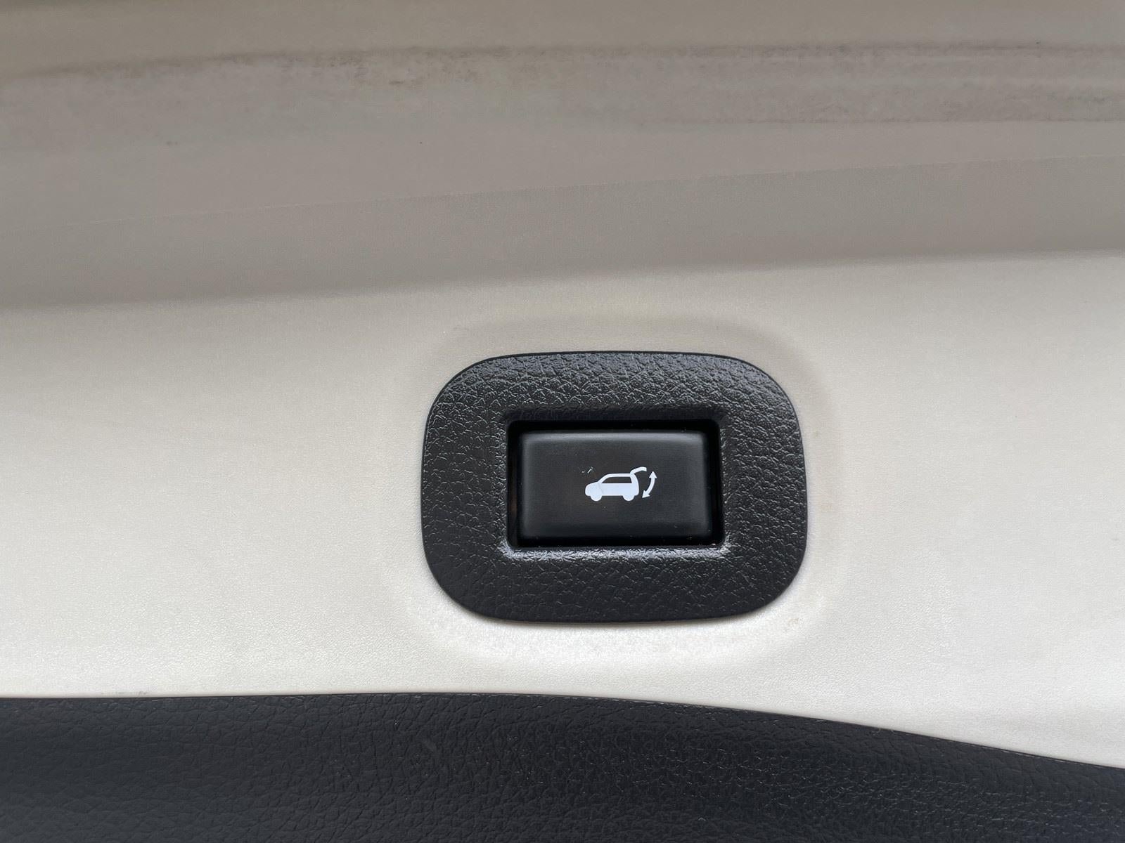 Used 2019 Nissan Rogue SV FWD image 44