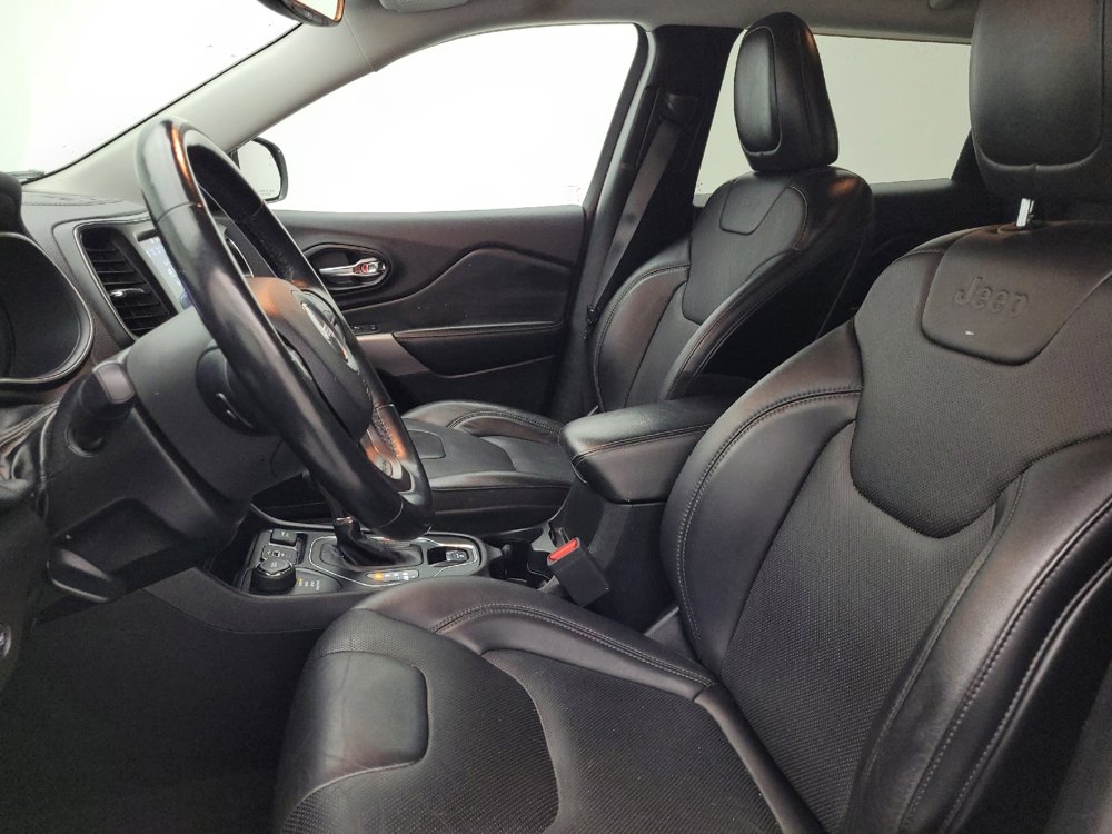 Used 2021 Jeep Cherokee Latitude Lux w/ Comfort/Convenience Group image 17