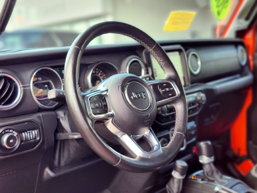 Used 2020 Jeep Wrangler Unlimited Sahara AWD/4WD image 18