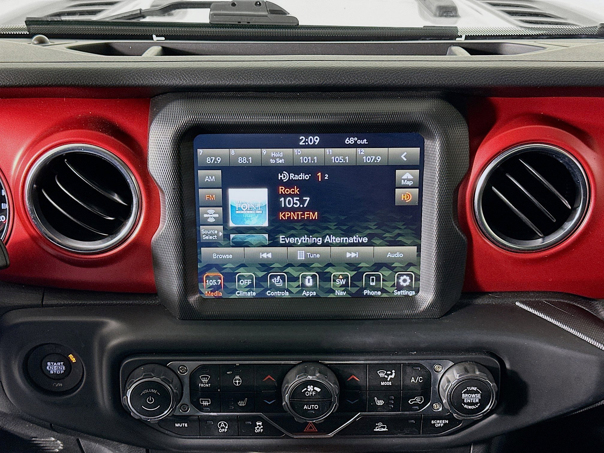 Used 2021 Jeep Gladiator Rubicon image 19