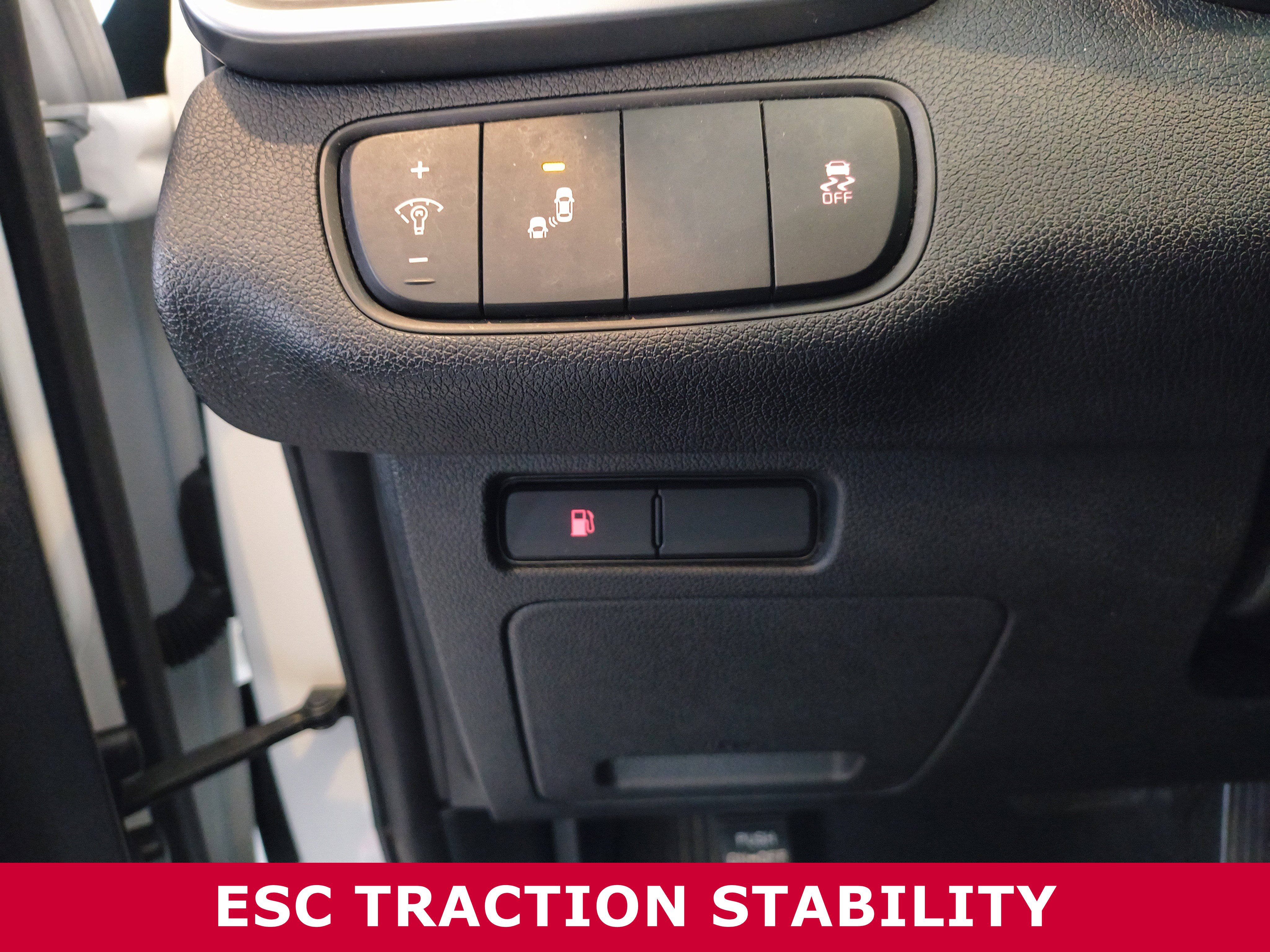 Used 2020 Kia Sorento LX image 15