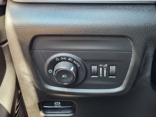Certified 2022 Jeep Grand Cherokee Summit w/ Adv Protech Group IV RWD image 21