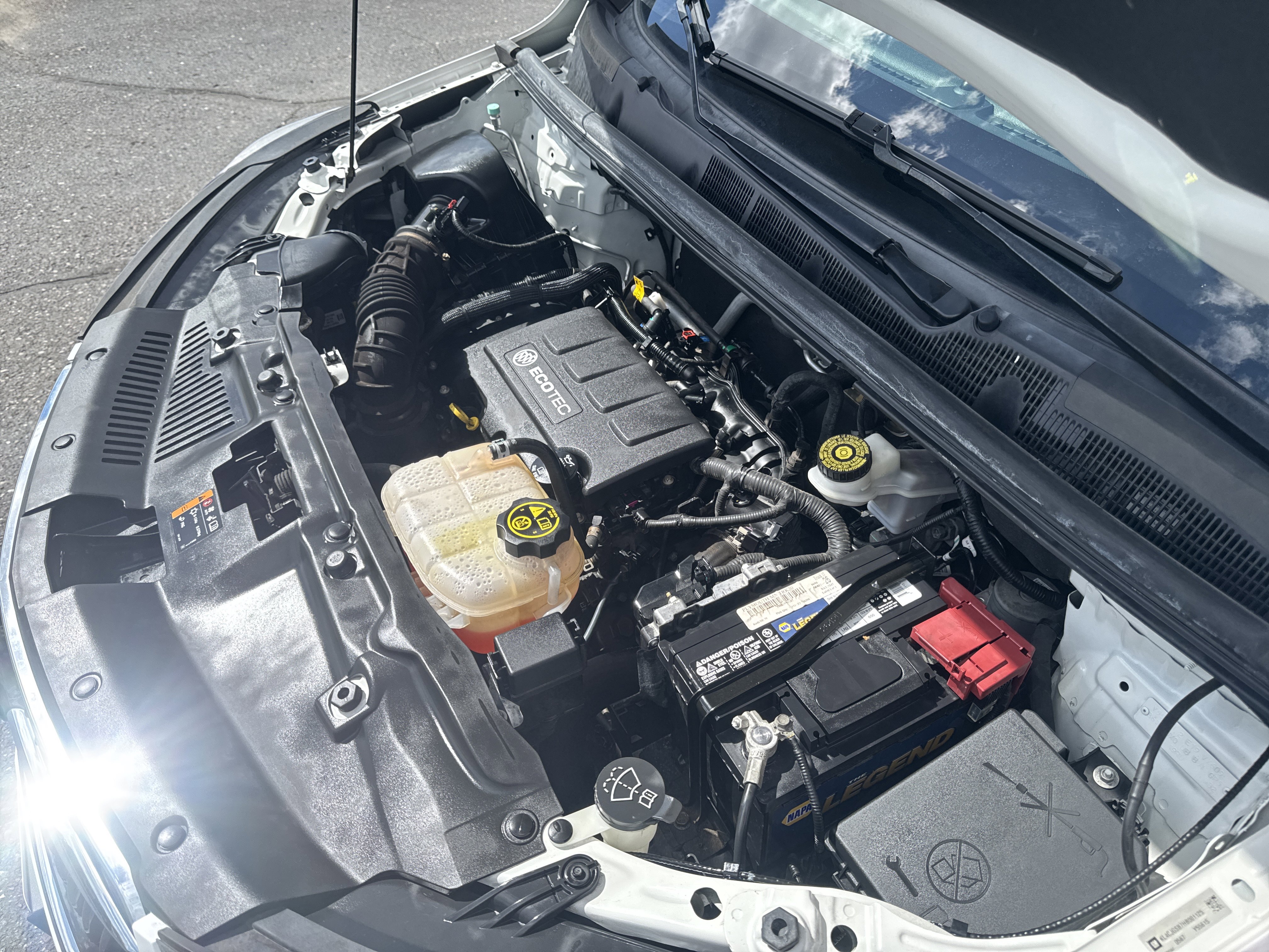 Used 2017 Buick Encore Essence AWD/4WD image 12