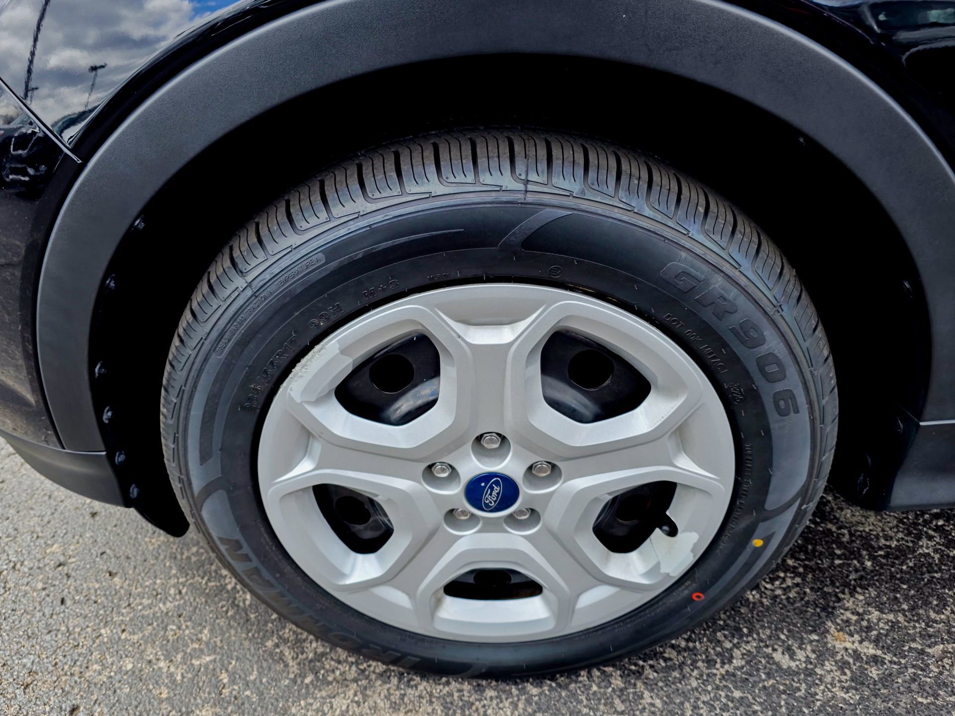 Used 2019 Ford Escape S image 13