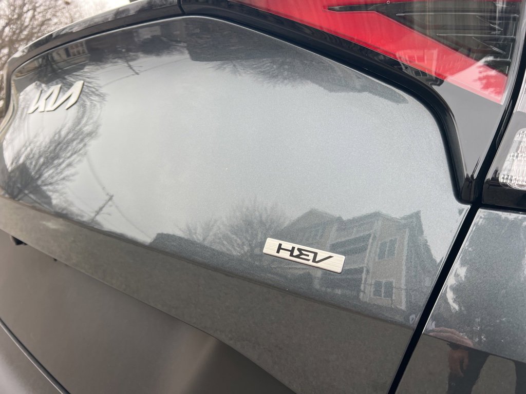 Certified 2023 Kia Sportage EX w/ EX Premium Package image 9