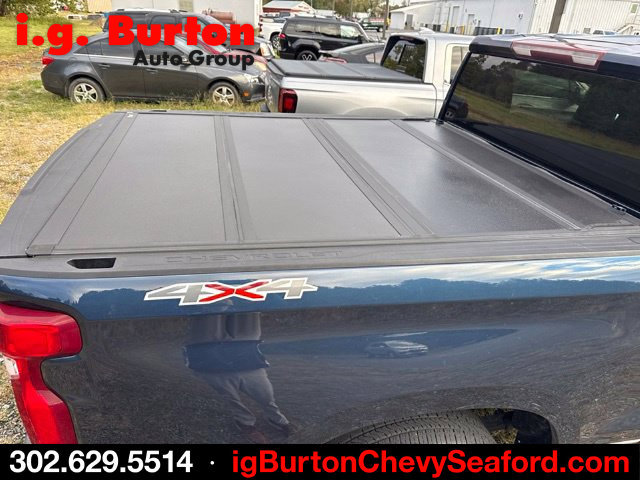 Used 2020 Chevrolet Silverado 1500 Custom w/ Custom Value Package AWD/4WD image 6