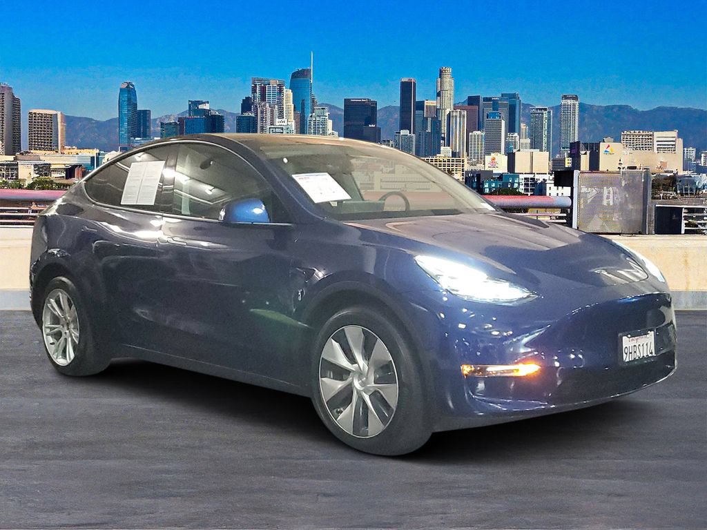 Used 2023 Tesla Model Y Long Range AWD/4WD image 3
