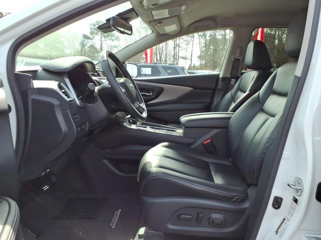 Used 2024 Nissan Murano SV w/ SV Midnight Edition Package image 9