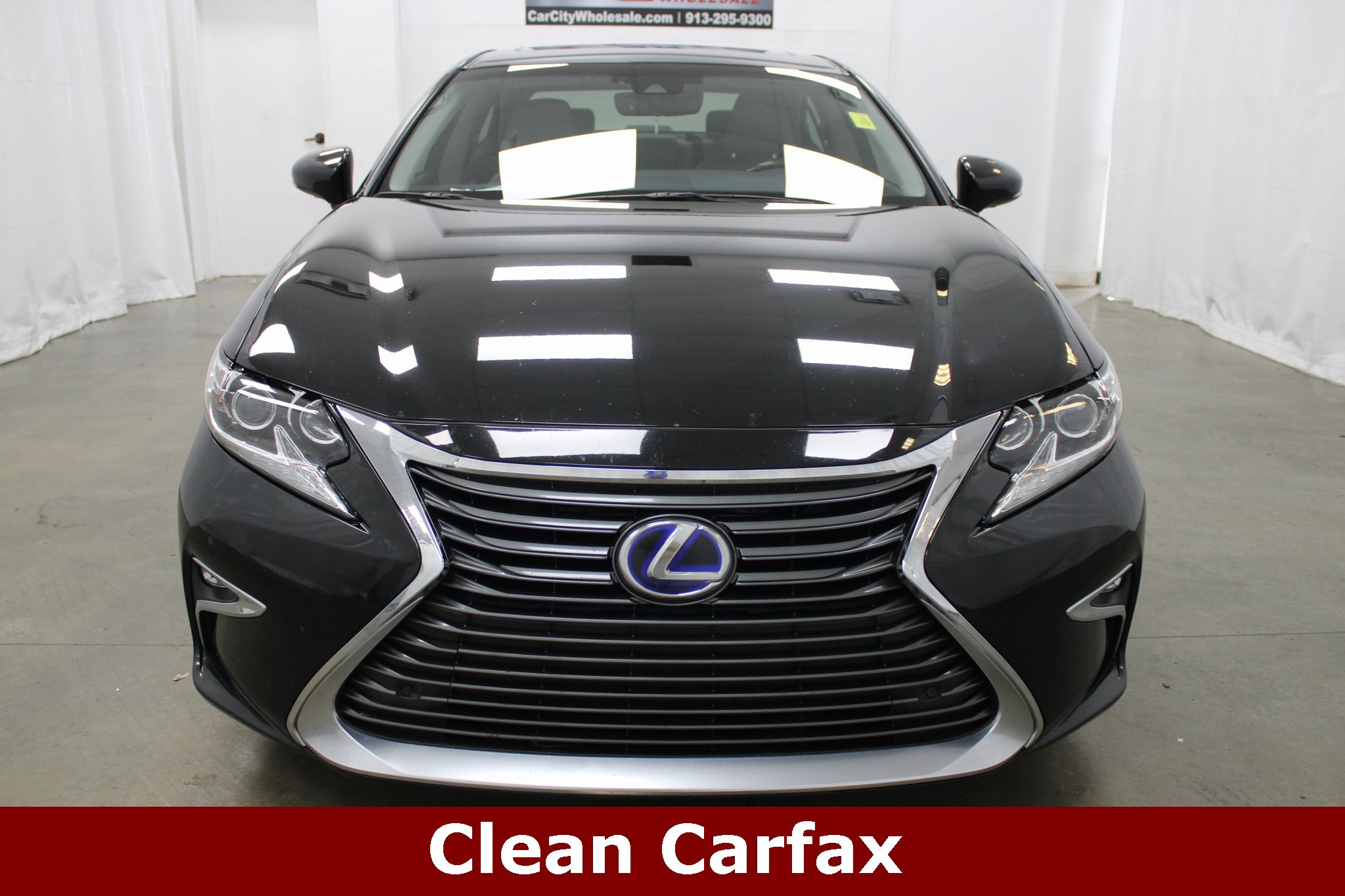 Used 2018 Lexus ES 300h image 2