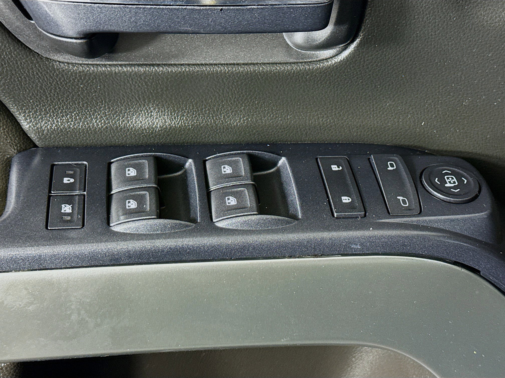 Used 2017 Chevrolet Silverado 1500 LT w/ All Star Edition image 22