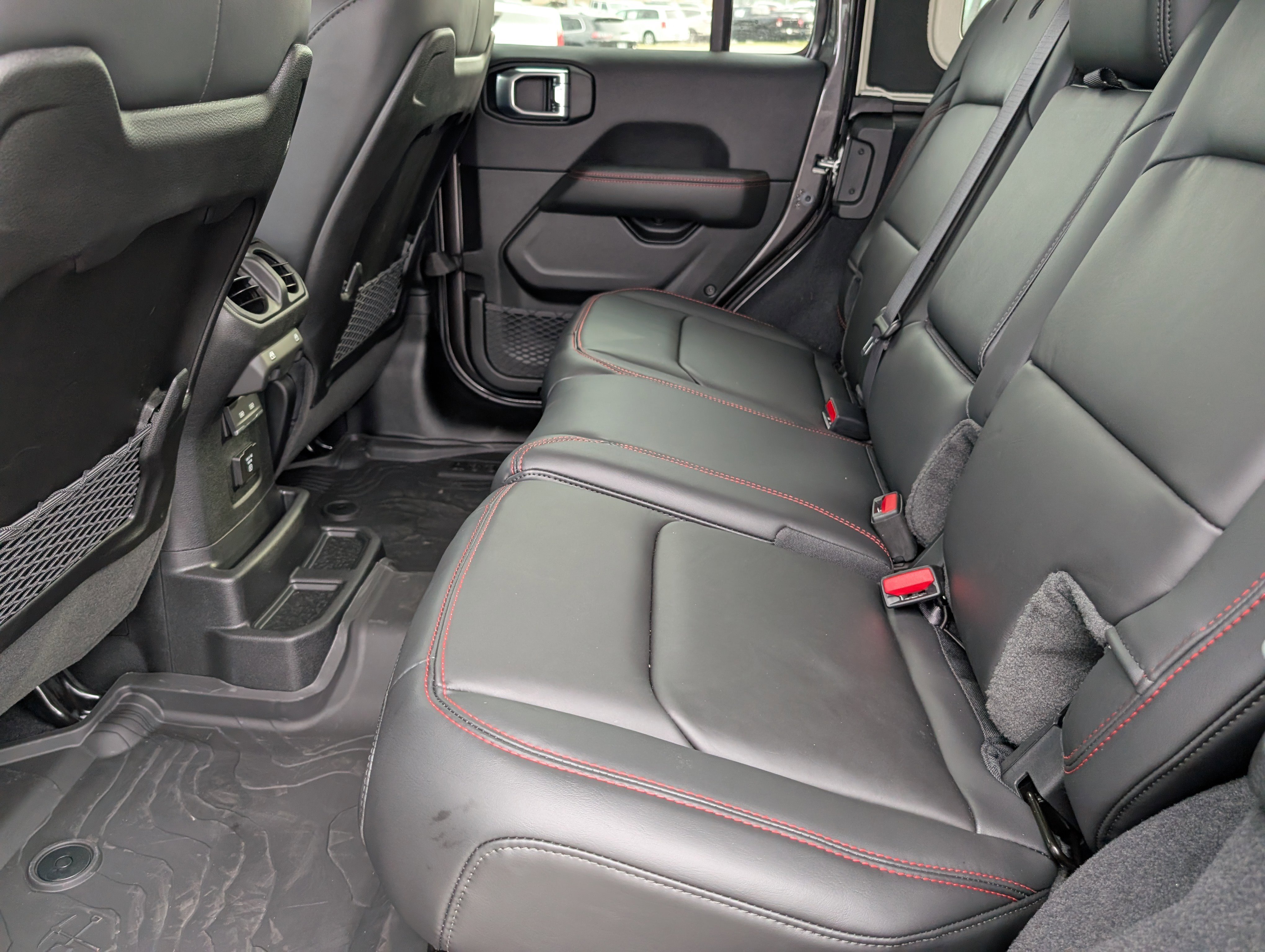 Used 2026 Jeep Wrangler Unlimited Rubicon 392 w/ Quick Order Package 27X Moab image 8