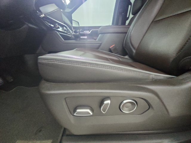 Used 2025 GMC Sierra 1500 Denali AWD/4WD image 11