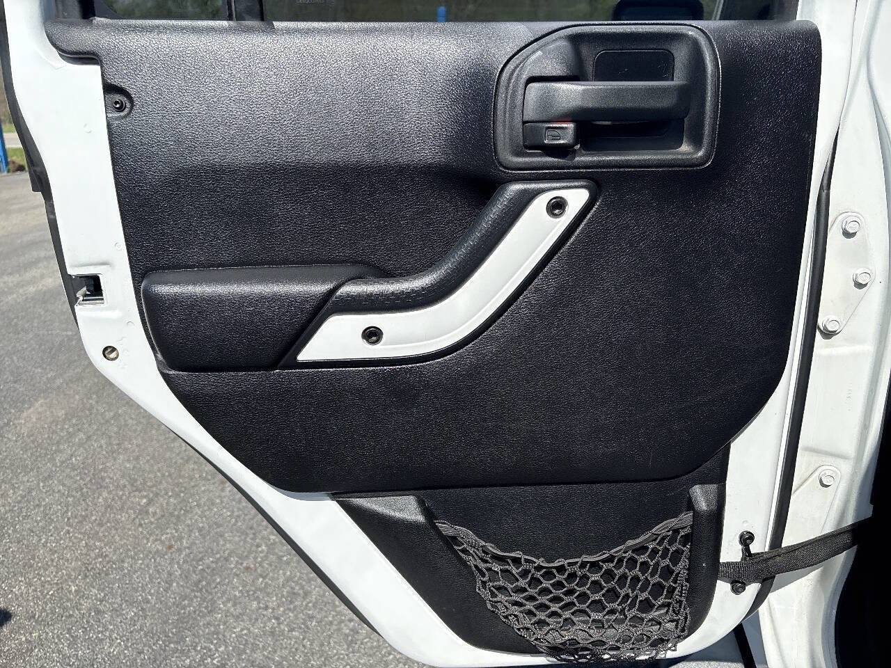 Used 2014 Jeep Wrangler Unlimited Sahara AWD/4WD image 21