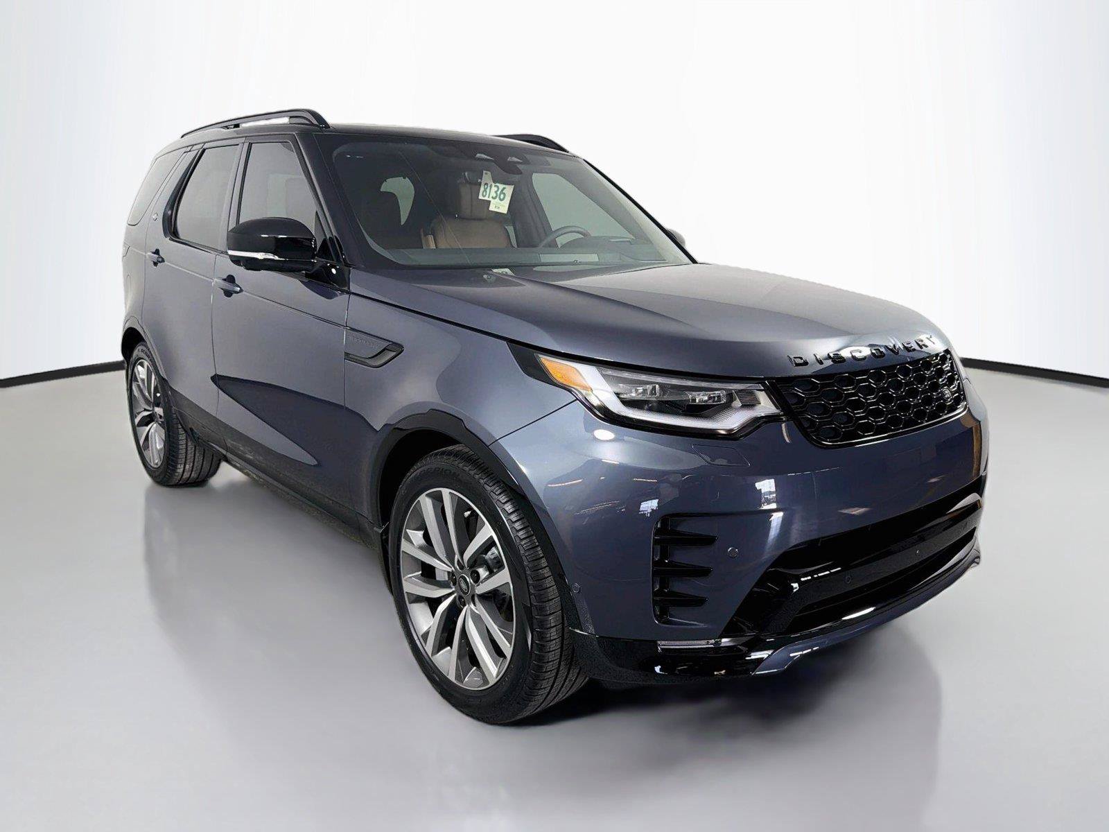 New 2026 Land Rover Discovery Dynamic SE AWD/4WD image 3