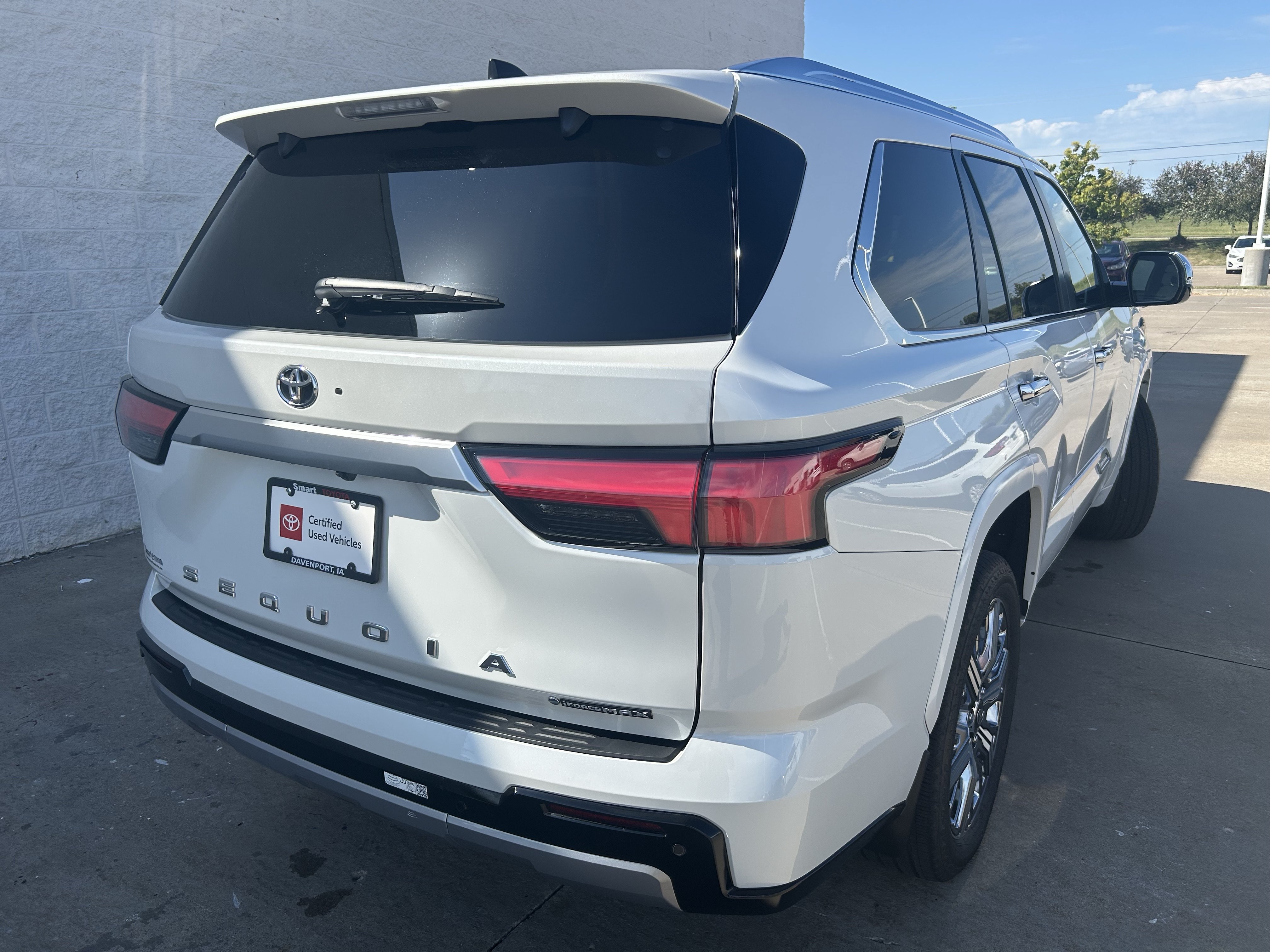 Certified 2025 Toyota Sequoia Capstone AWD/4WD image 6