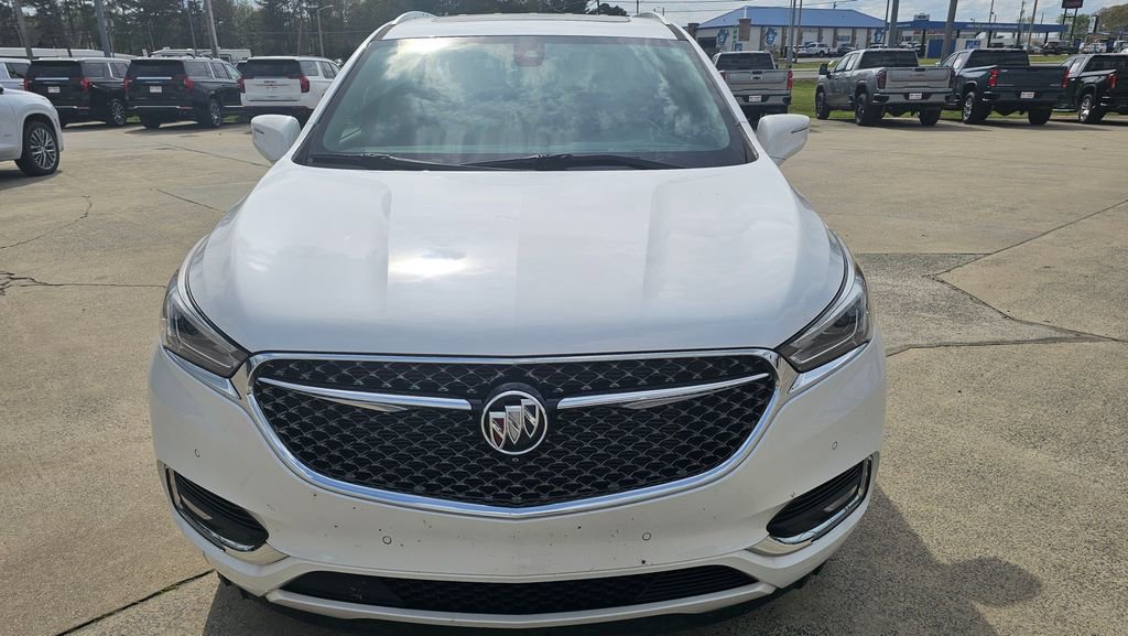 Used 2020 Buick Enclave Avenir w/ Avenir Technology Package image 2