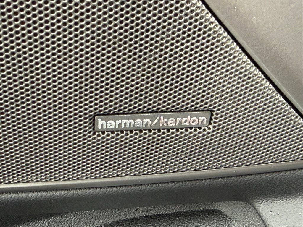 Used 2023 BMW M340i xDrive image 10